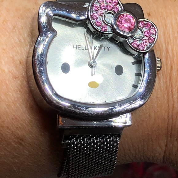 Stainless Steel Hello Kitty Watch - Picture 8 of 12